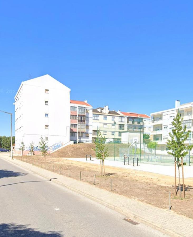 Apartamento Remodelado No Seixal Apartman Seixal  Kültér fotó